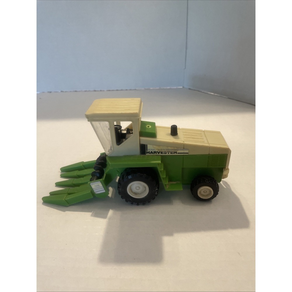 New‎ Ray EM 399 Harvester Toy Farm Vehicle 6" VTG 004 Damaged Parts Vintage 1999